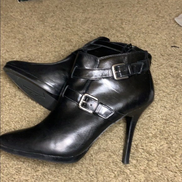 Shoes - Picture 4 of 4